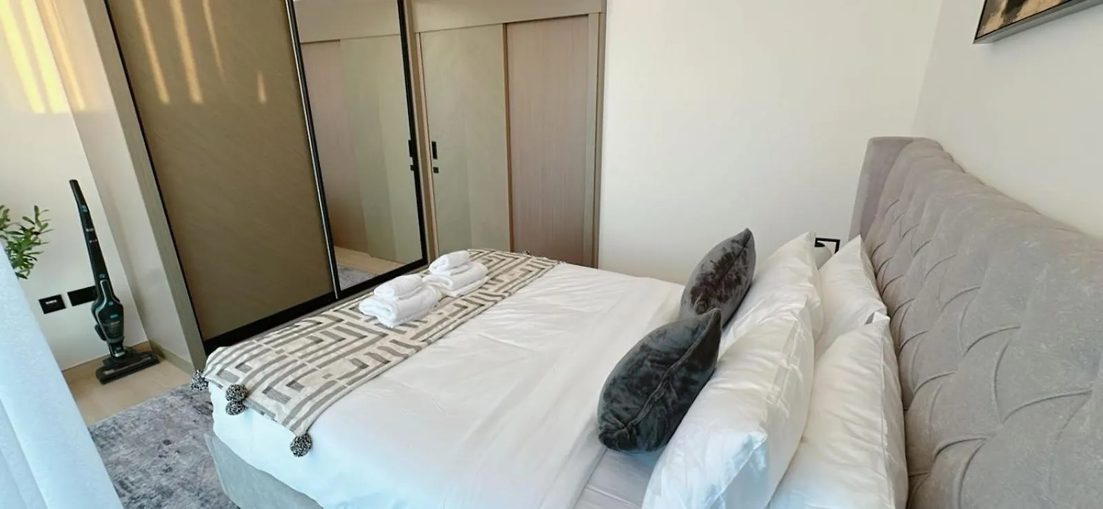 Apartment Modern 1Br Apt In Jvc With Pool & Gym Dubai