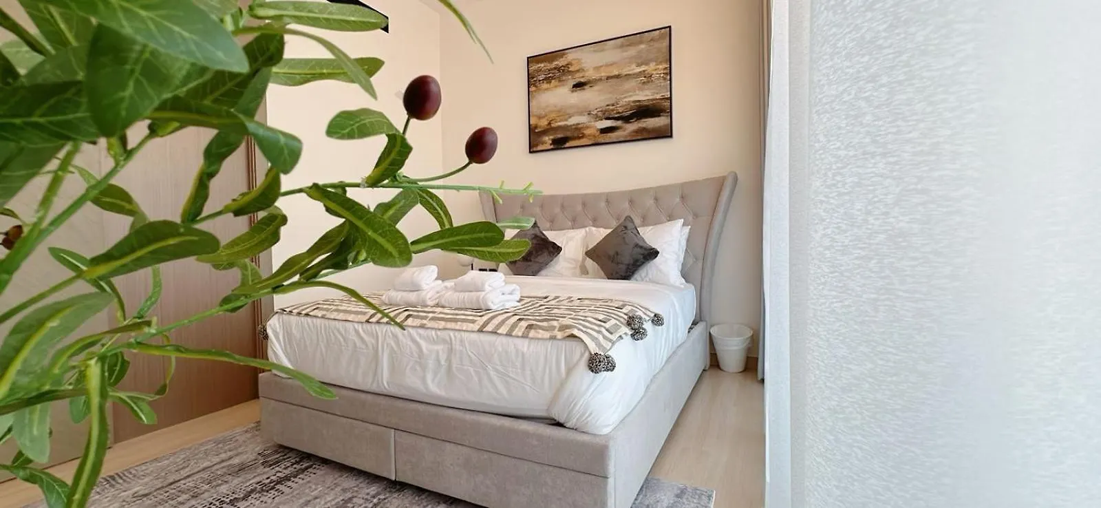 Sleek 1Br In Jvc Free Parking Pool & Balcony Apartment Dubai